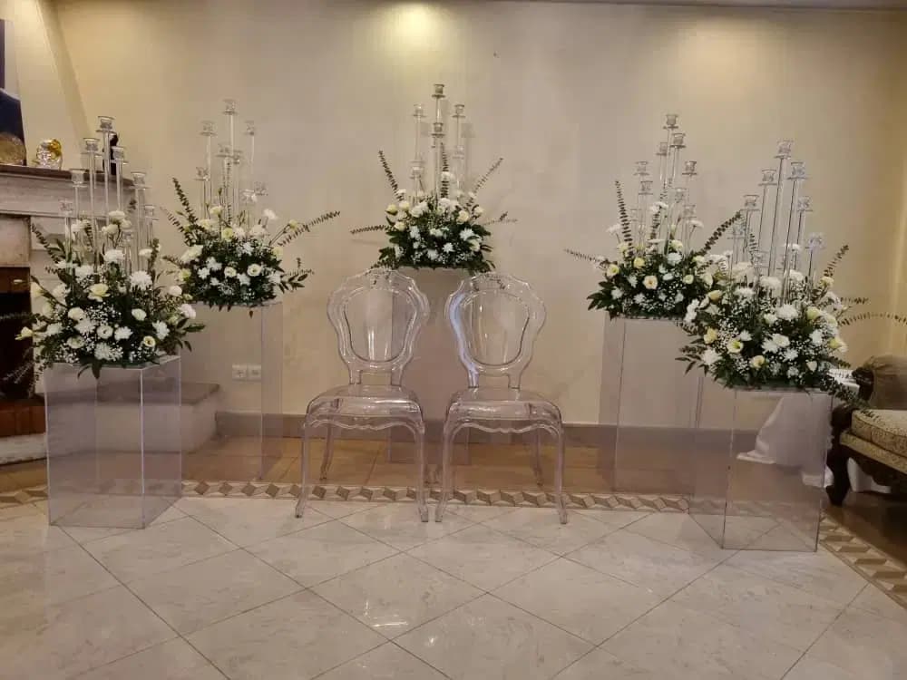 صندلی شیشه ای