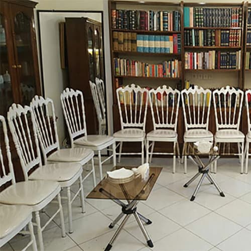 صندلی برای مهمانی