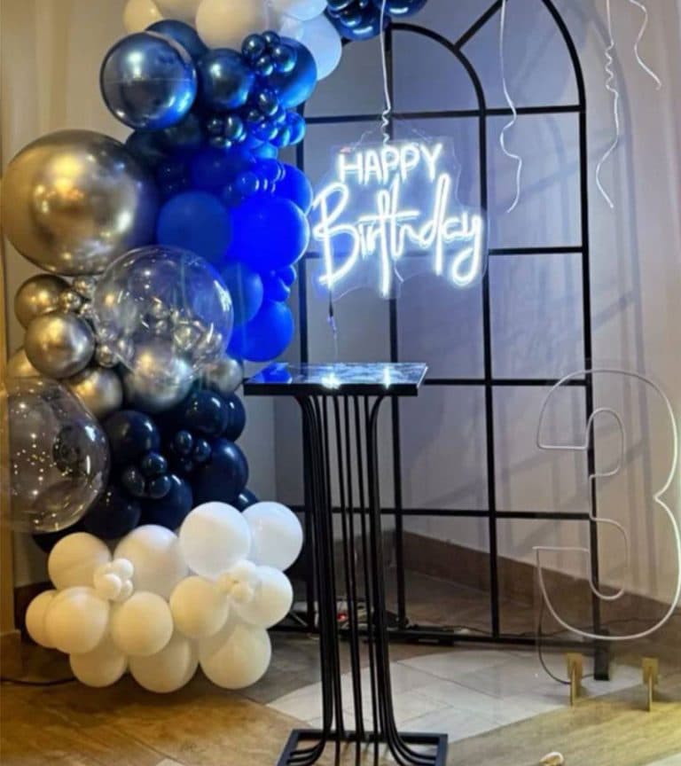 میز کیک مشکی مربع