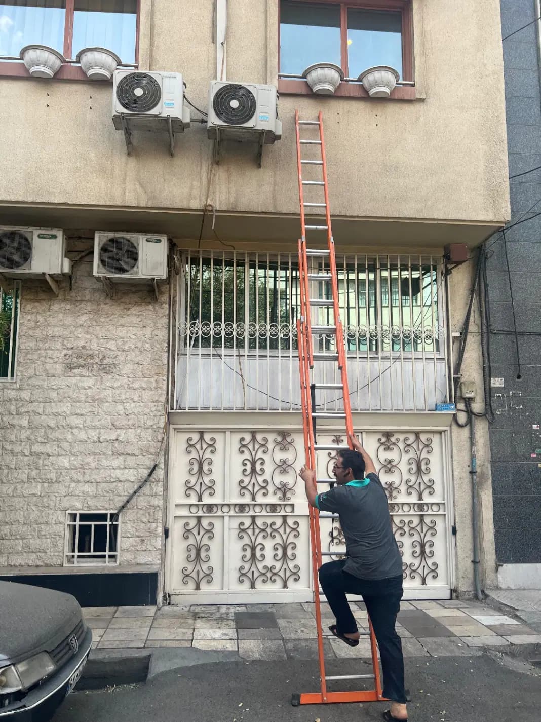 نردبان بلند صنعتی از 3 تا 9 متر